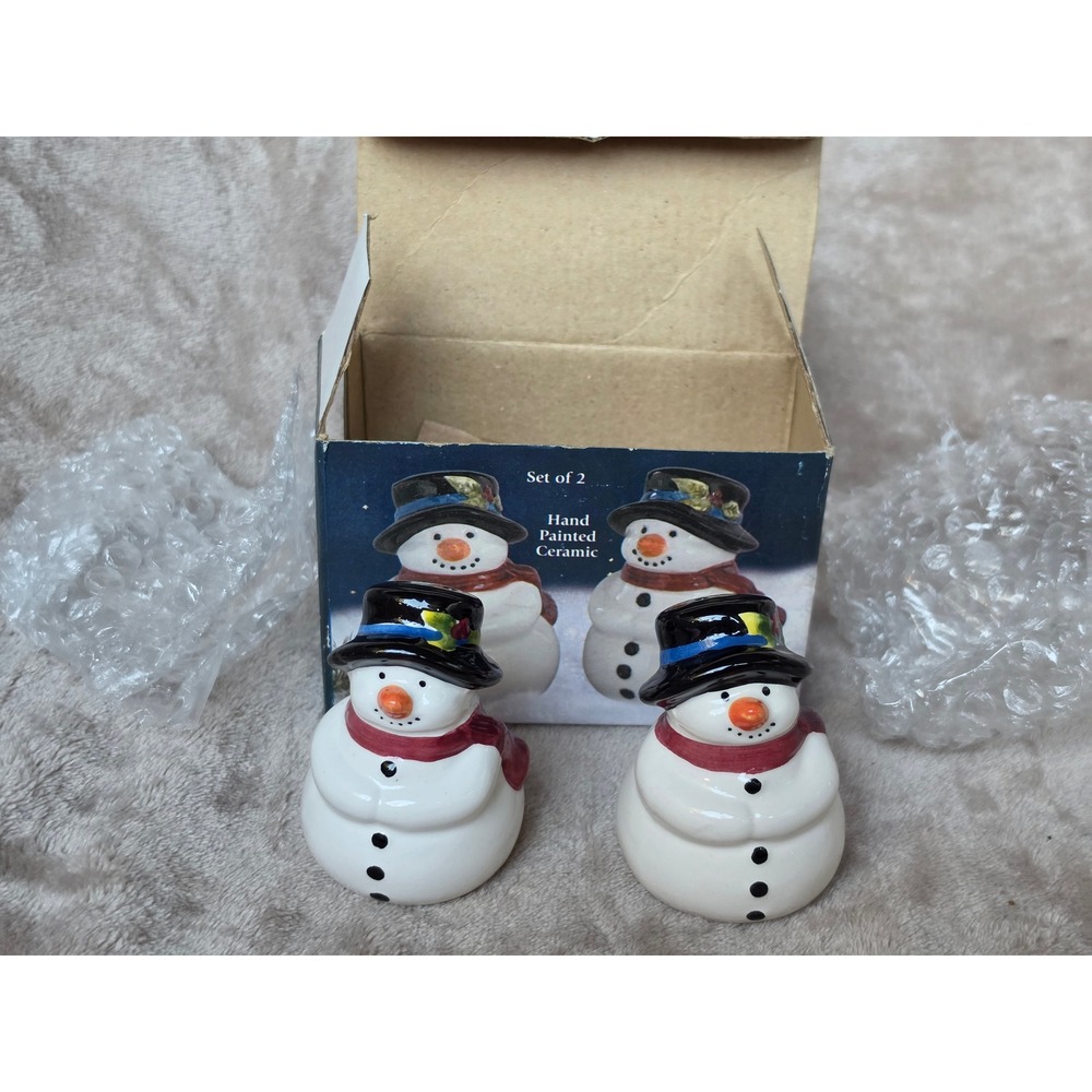 Giftco Ceramic Snowman Salt and Pepper Shakers Set Christmas Holiday Decor
